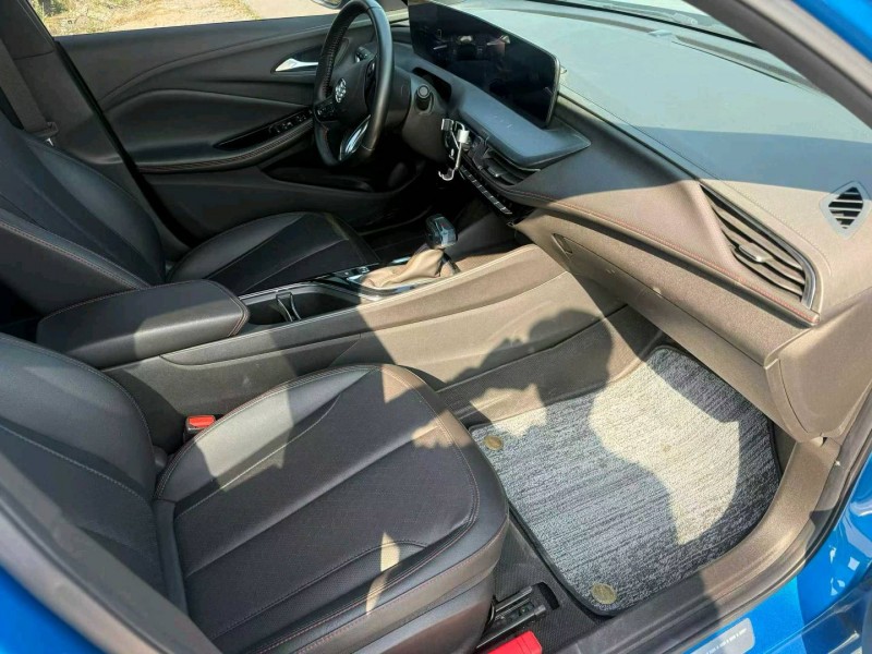 中山23年别克威朗9