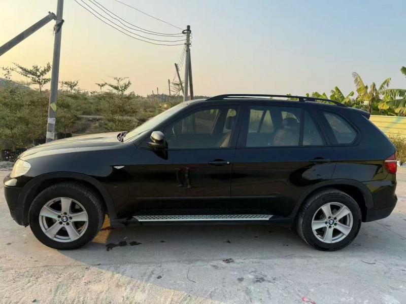 中山13年宝马X55
