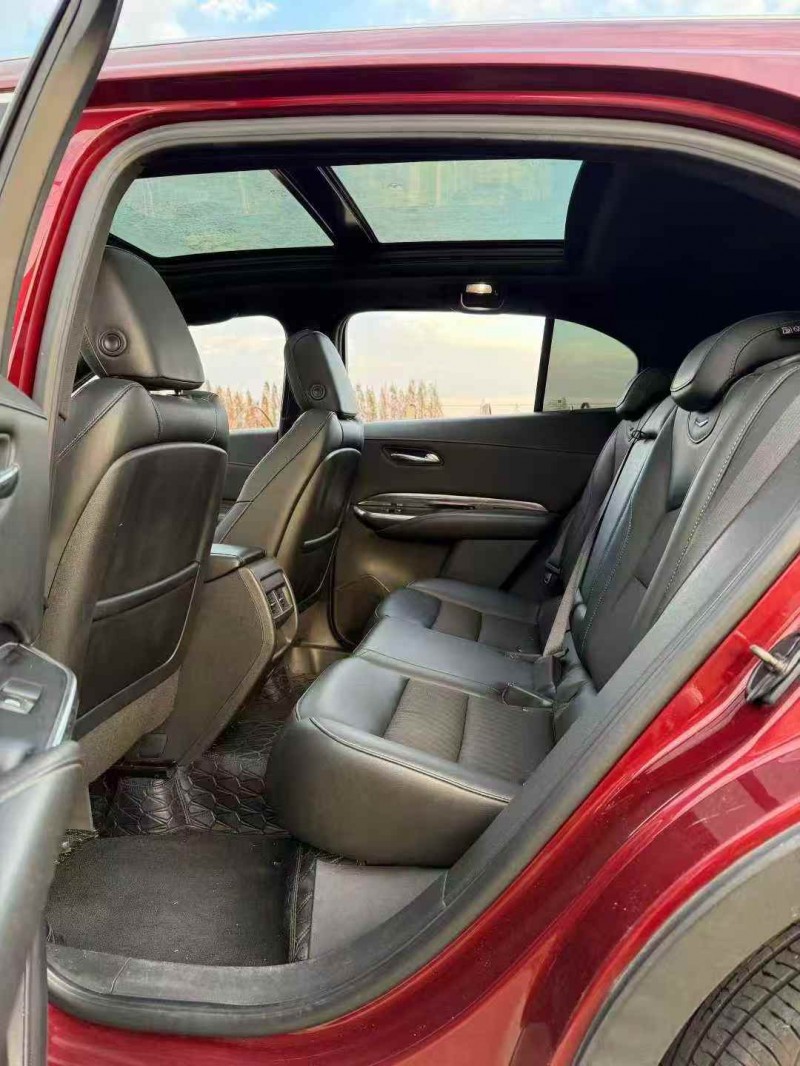 金华19年凯迪拉克XT44