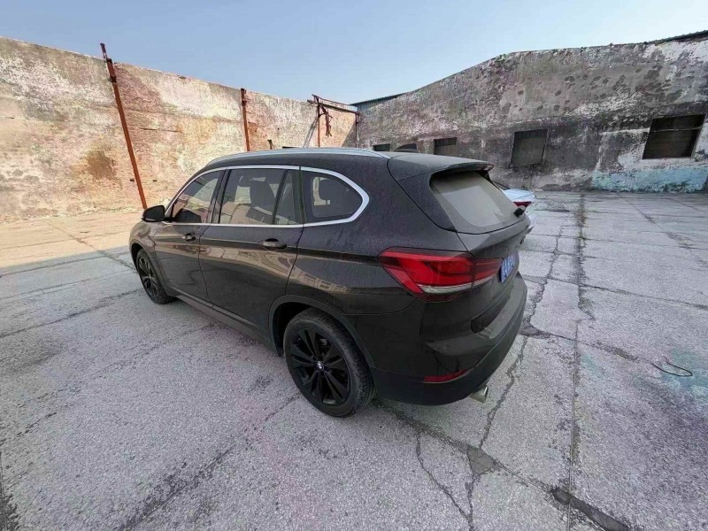 济南20年宝马X17