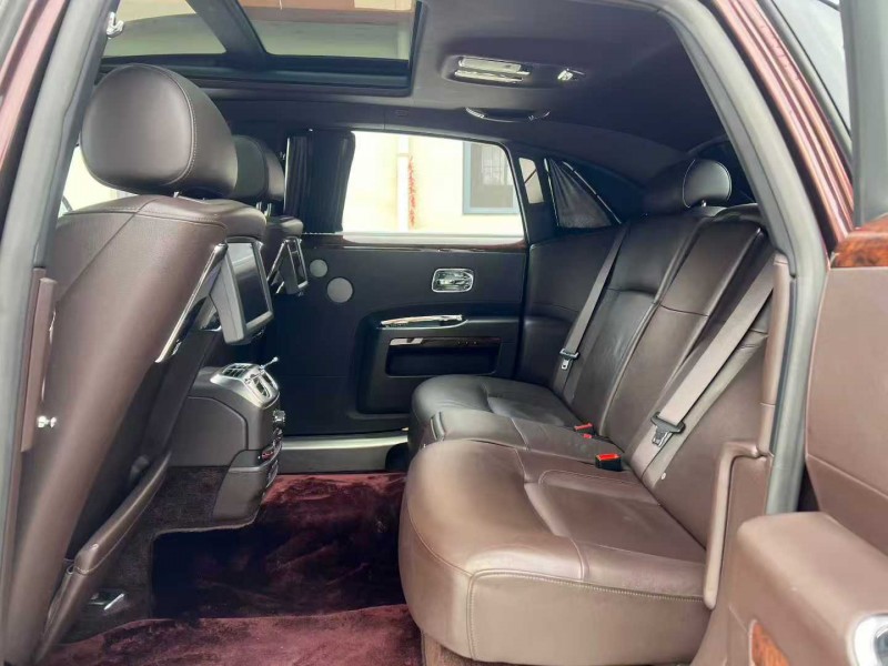 唐山14年劳斯莱斯古斯特5