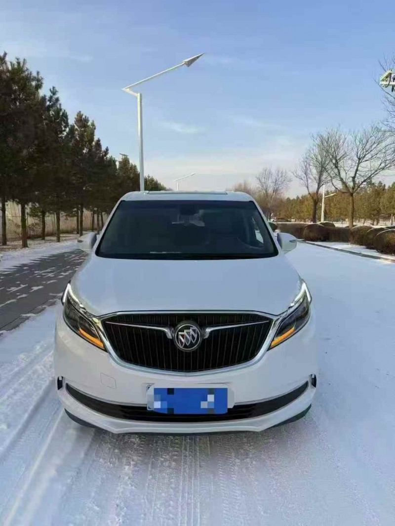 巴彦淖尔17年别克GL81