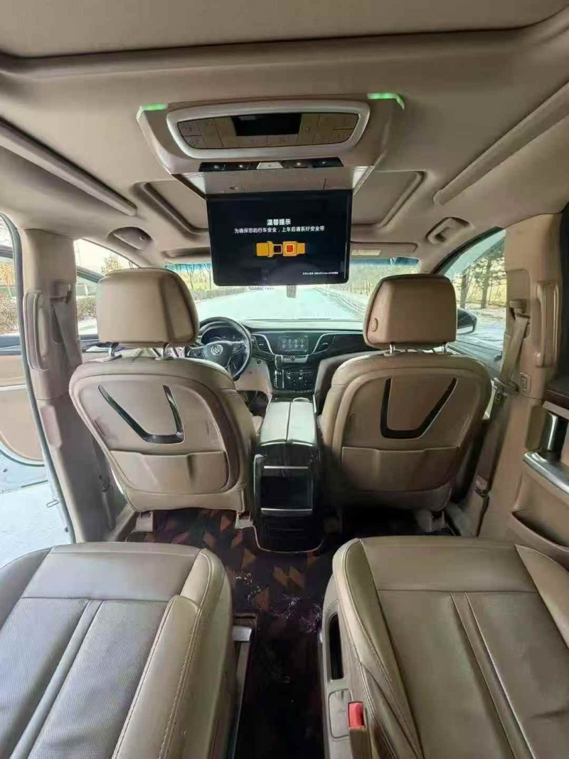 巴彦淖尔17年别克GL84