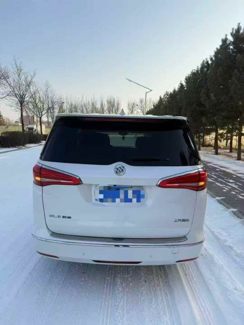 巴彦淖尔17年别克GL89