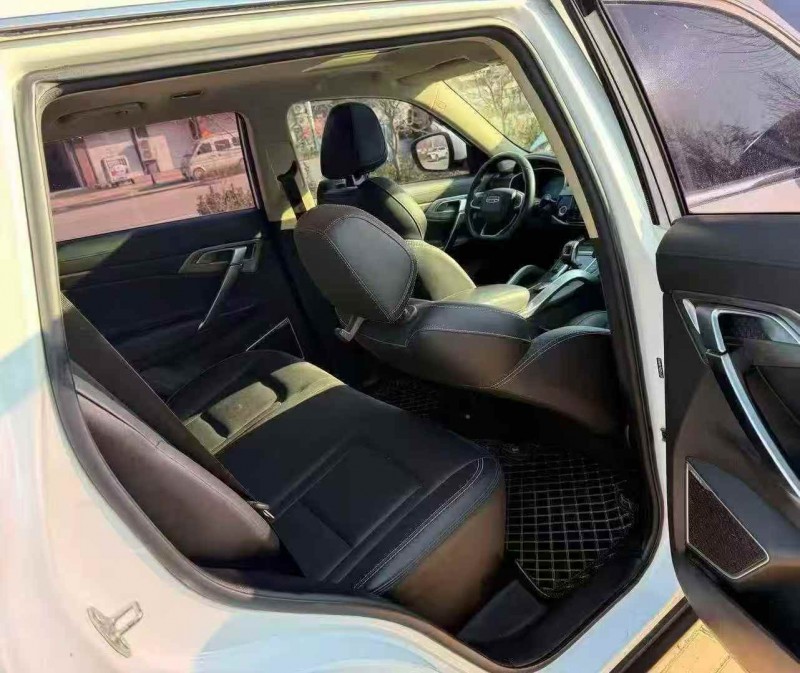 青岛20年吉利博越6