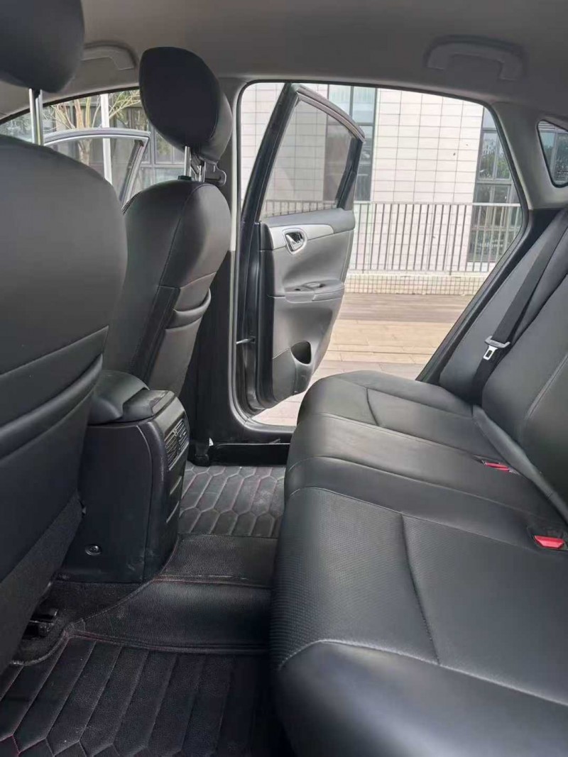 佛山23年日产轩逸6