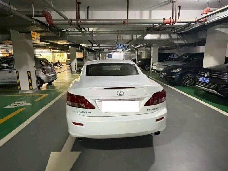 广州14年雷克萨斯IS5