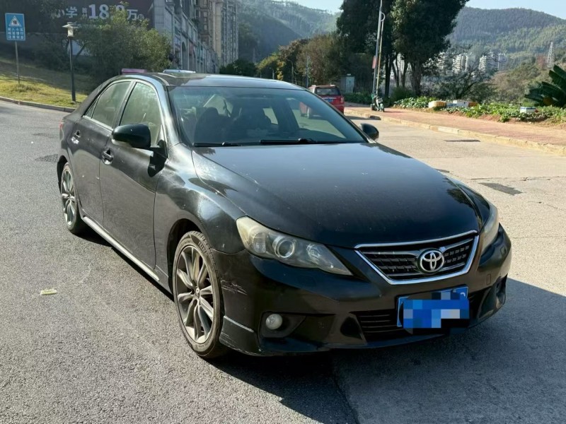 三明13年丰田锐志2