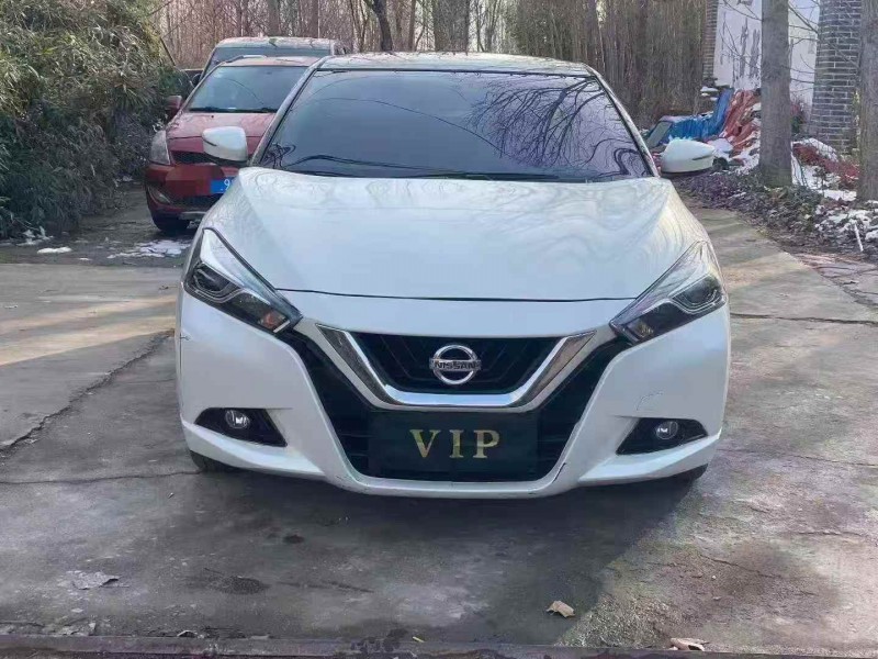 济宁21年日产蓝鸟1