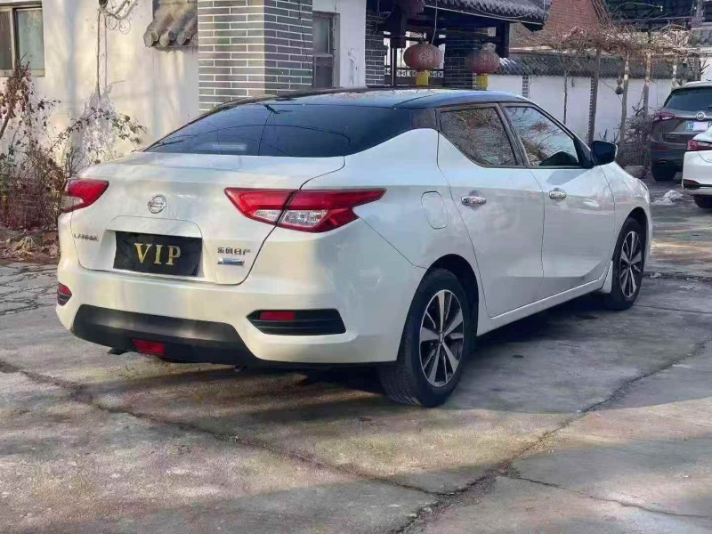 济宁21年日产蓝鸟8