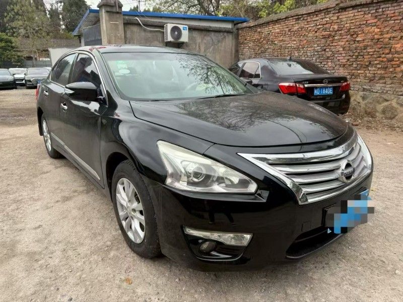 三明14年日产天籁2