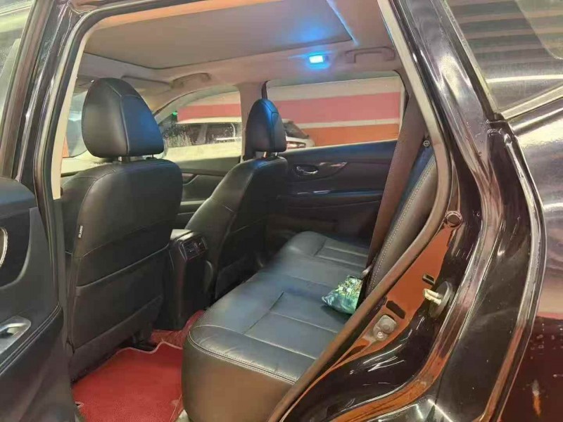 孝感14年日产奇骏5