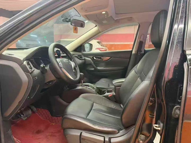 孝感14年日产奇骏6