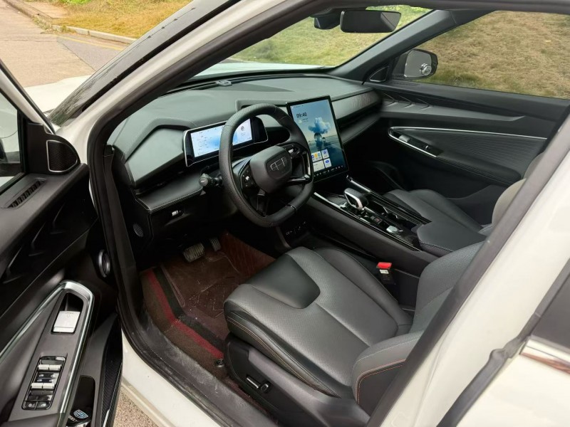 三明23年吉利博越4