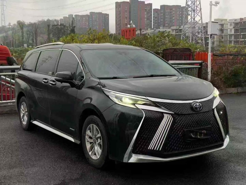 重庆23年丰田格瑞维亚3