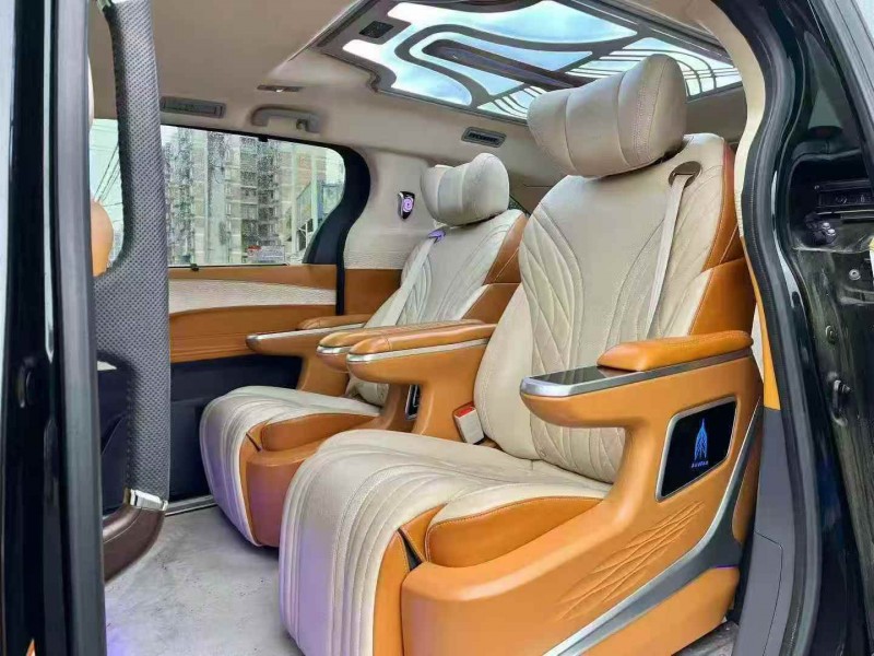 重庆23年丰田格瑞维亚4