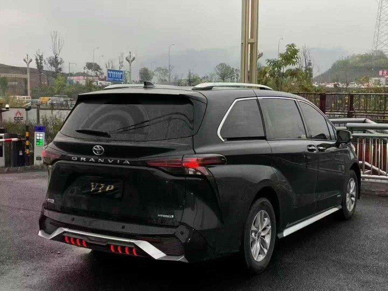 重庆23年丰田格瑞维亚7