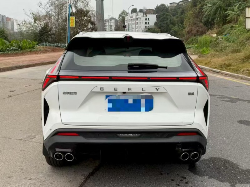 三明23年吉利博越9