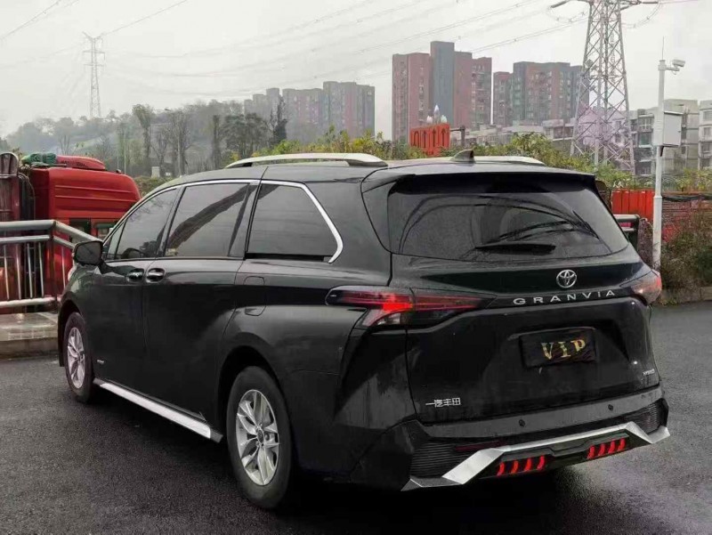 重庆23年丰田格瑞维亚8