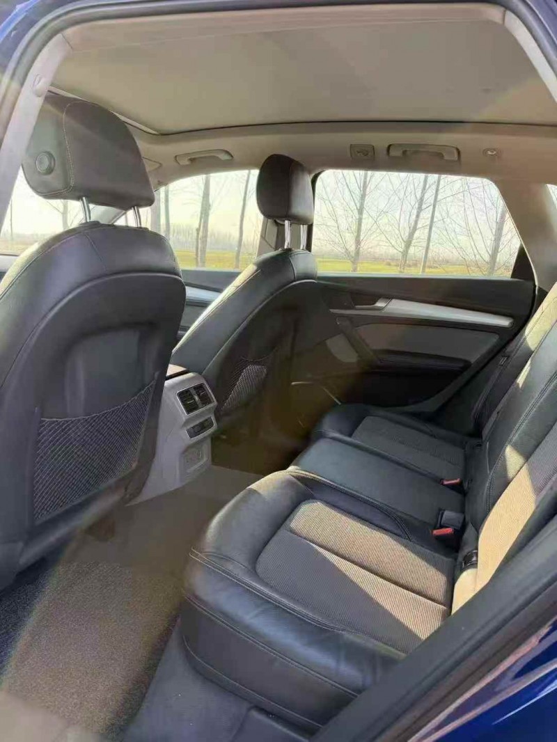 济宁19年奥迪Q56