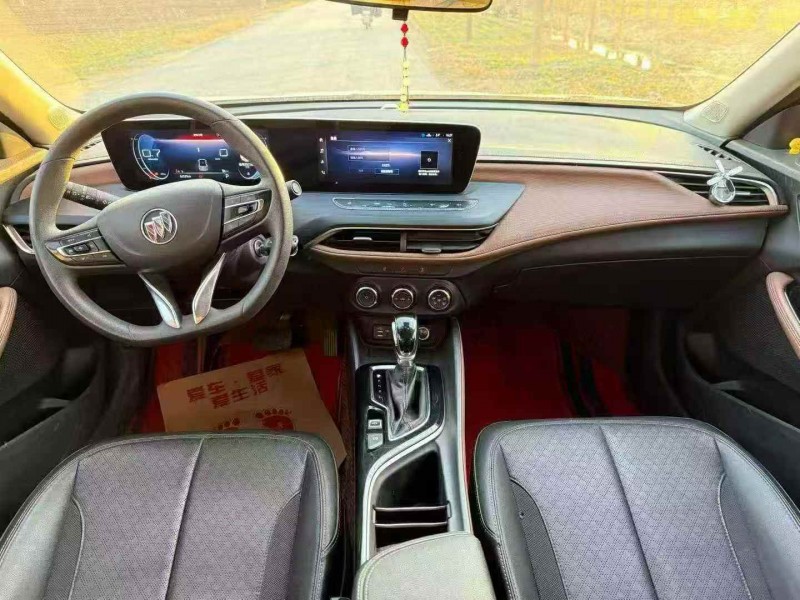 潍坊22年别克威朗5