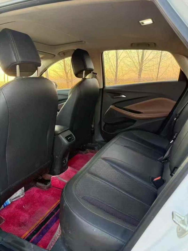 潍坊22年别克威朗6