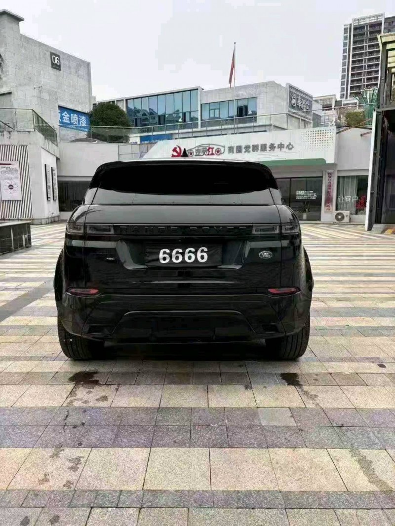 南昌23年路虎极光7