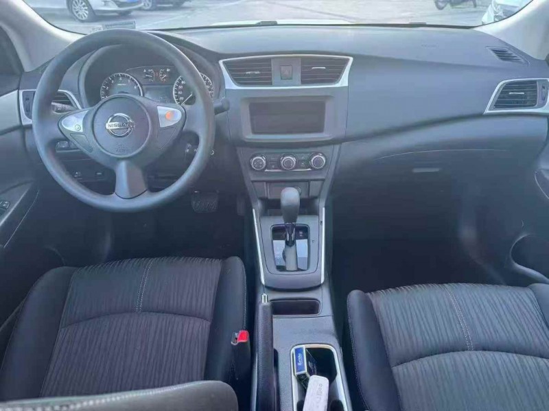 张家口25年日产轩逸4