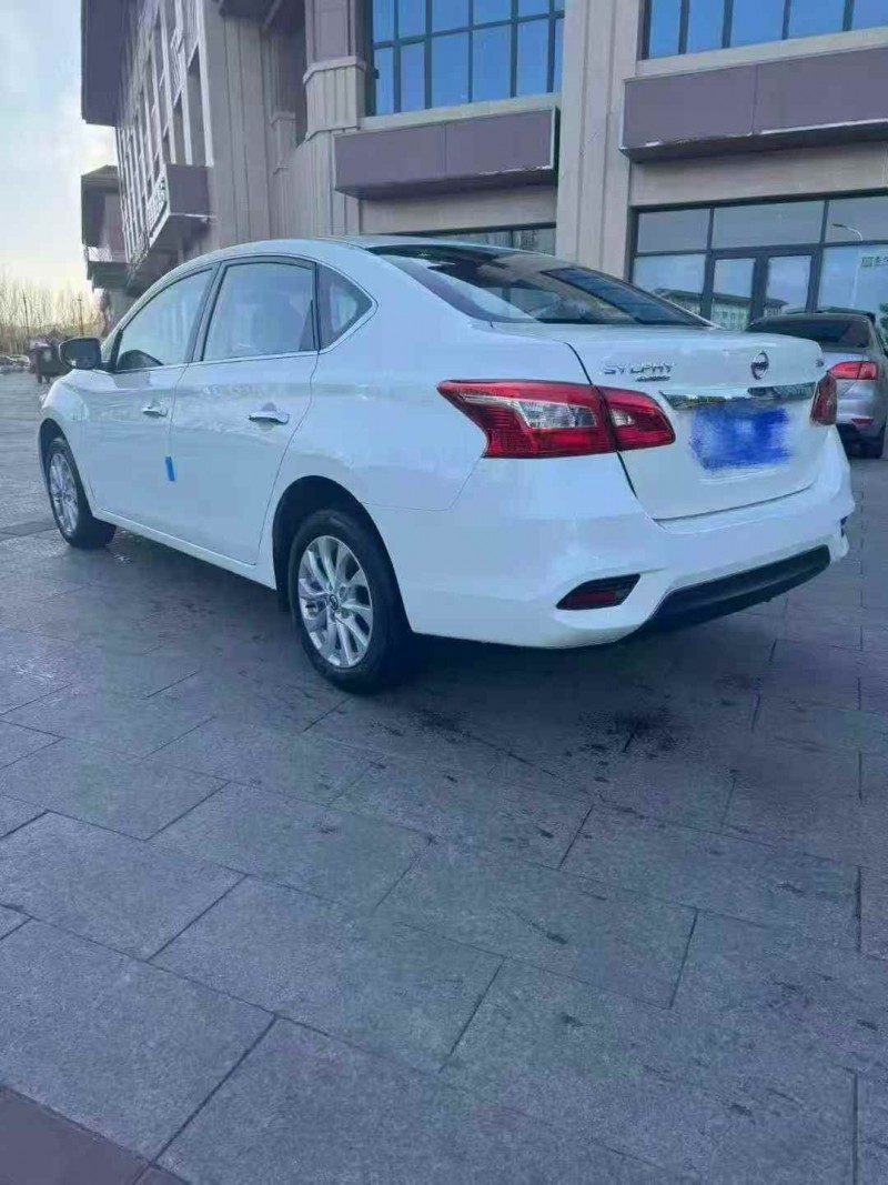 张家口25年日产轩逸7