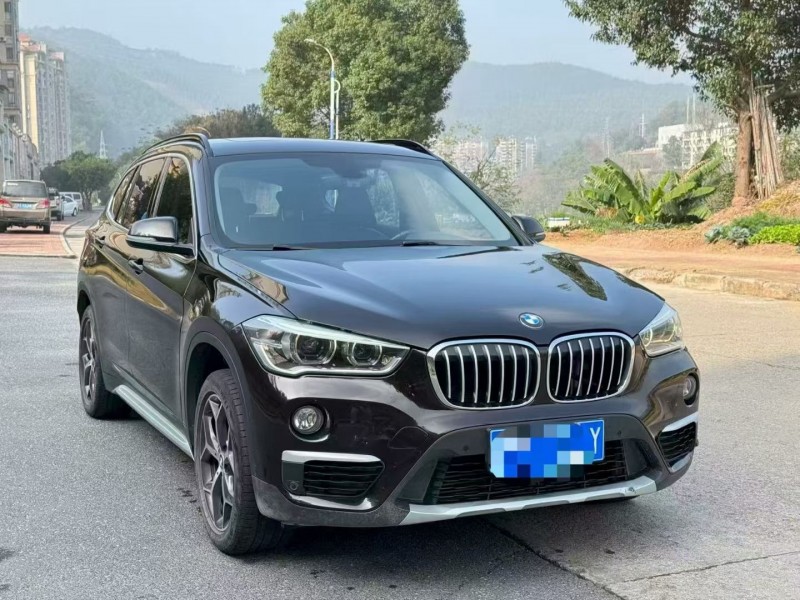 三明18年宝马X12