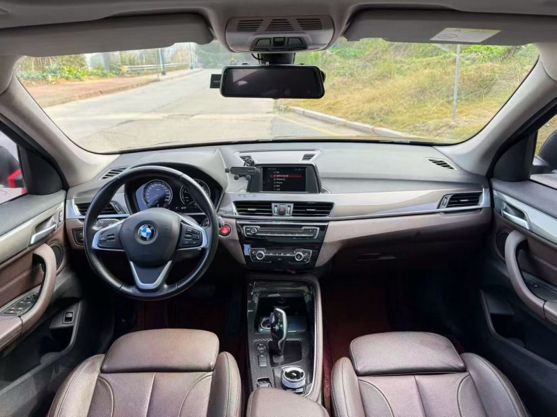 三明18年宝马X16