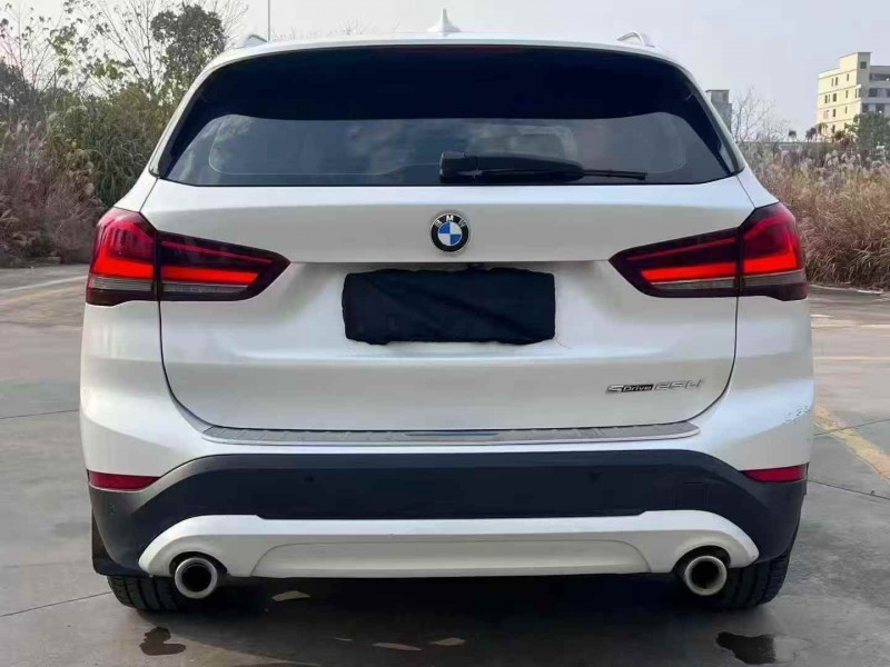 常德20年宝马X18