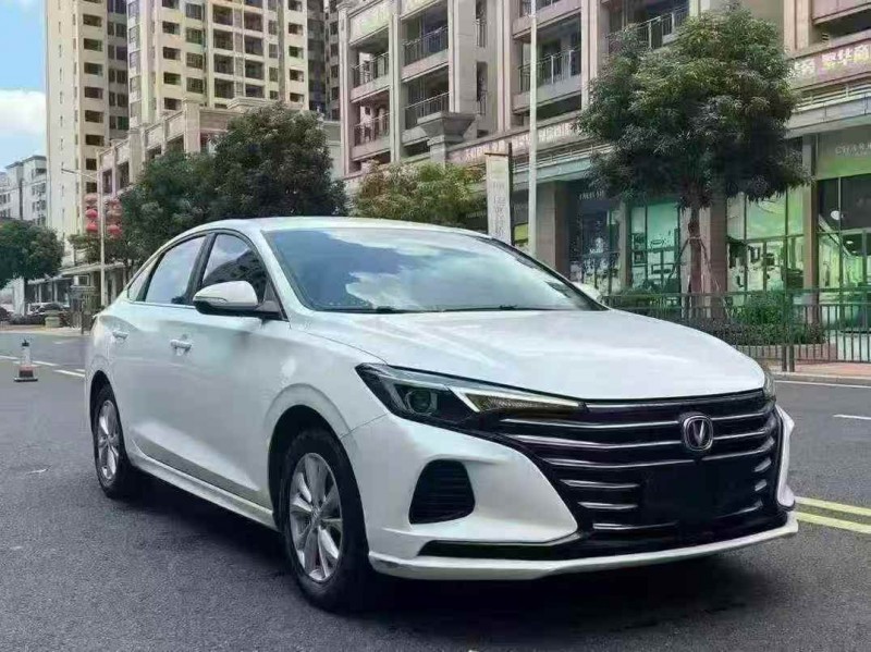 张家界22年长安汽车逸动2