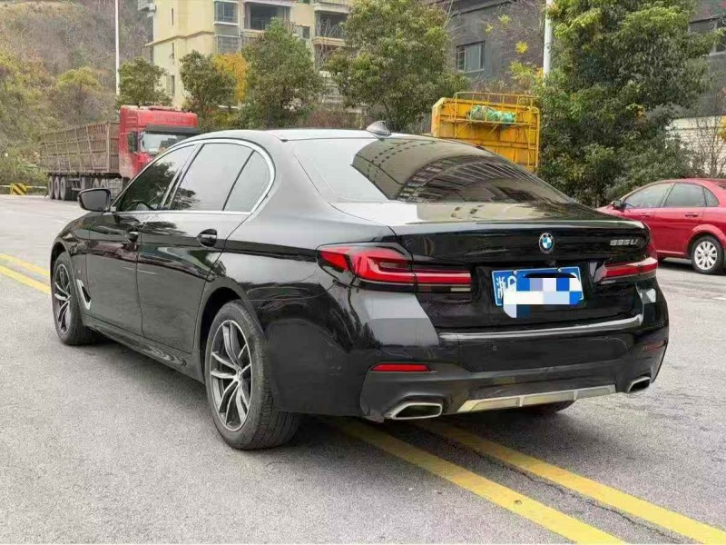 湖州23年宝马5系8