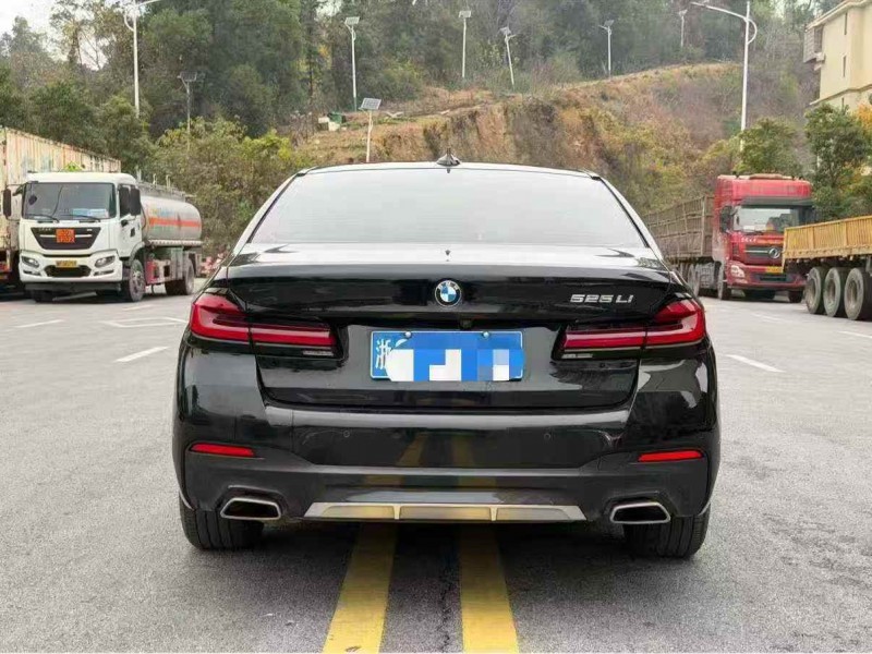 湖州23年宝马5系9