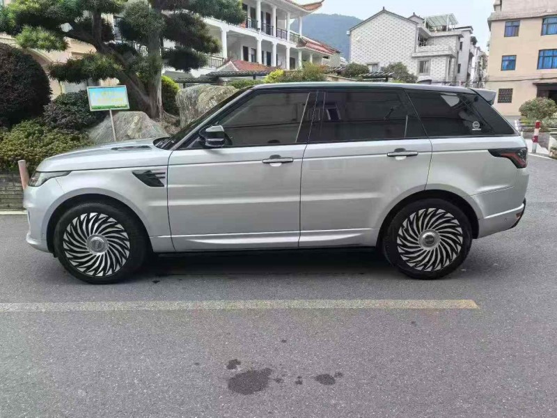 湖州22年路虎揽胜运动7