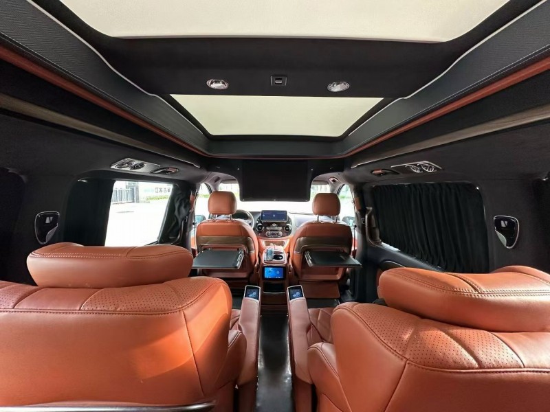 徐州22年奔驰威霆5