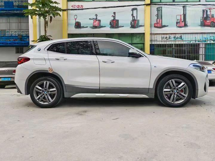 广州21年宝马X28