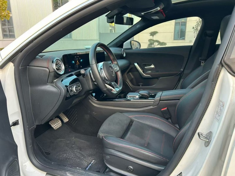 徐州21年奔驰CLA6