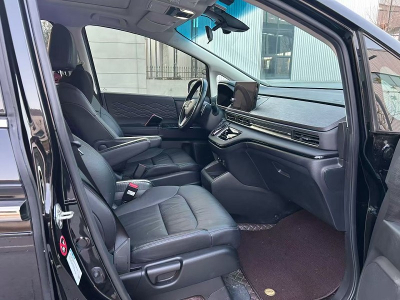 徐州23年本田艾力绅5