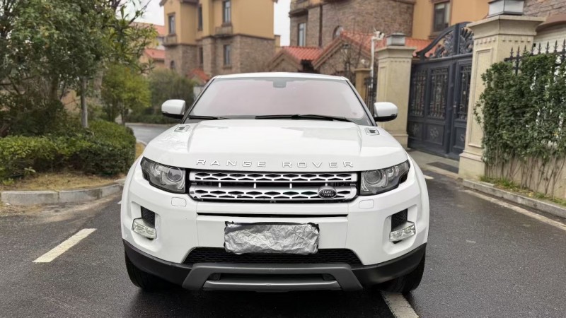 济宁13年路虎极光1