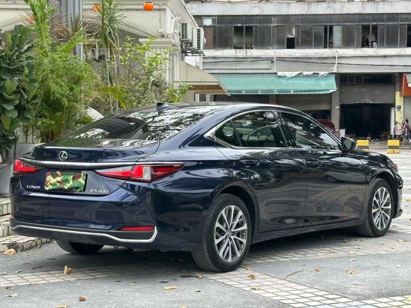 东莞23年雷克萨斯ES7