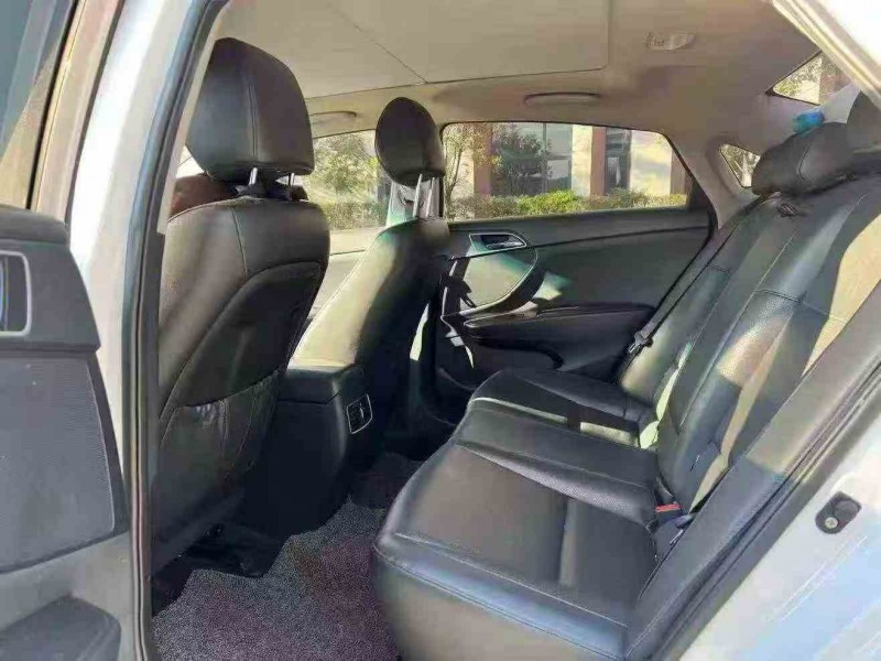 湛江20年现代名图6