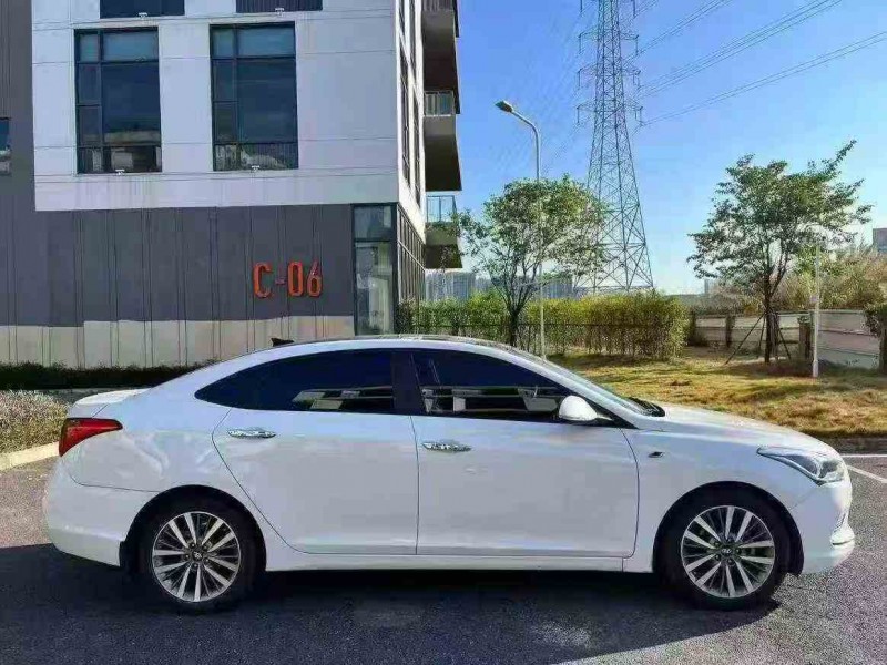 湛江20年现代名图8