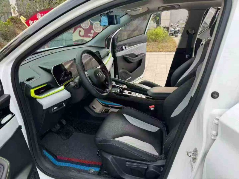 湛江23年吉利缤越4