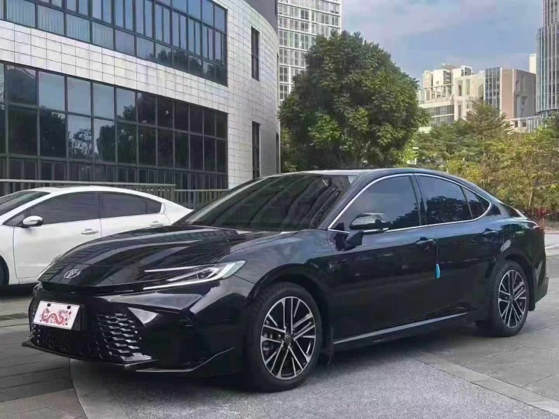 佛山25年丰田凯美瑞2