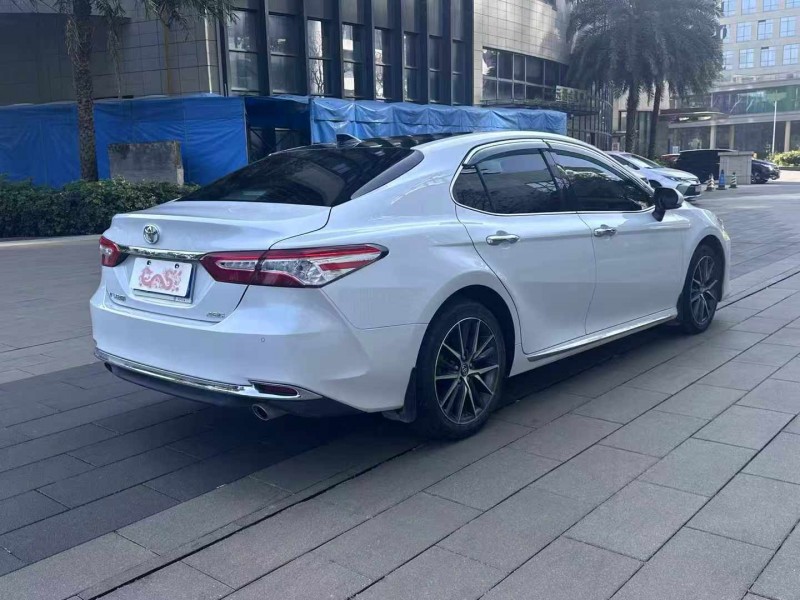 佛山24年丰田凯美瑞7