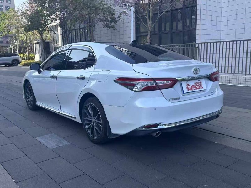 佛山24年丰田凯美瑞8