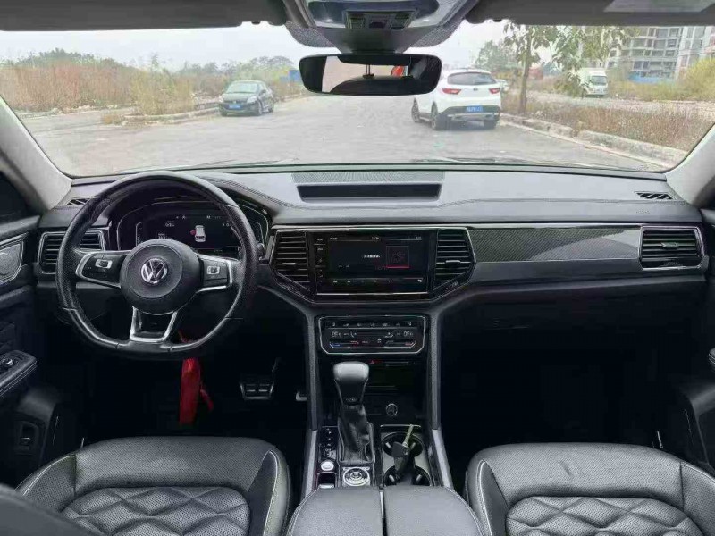 贵港19年大众途昂4