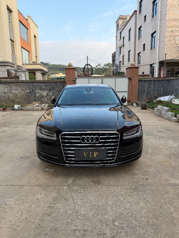 泉州17年奥迪A8L
